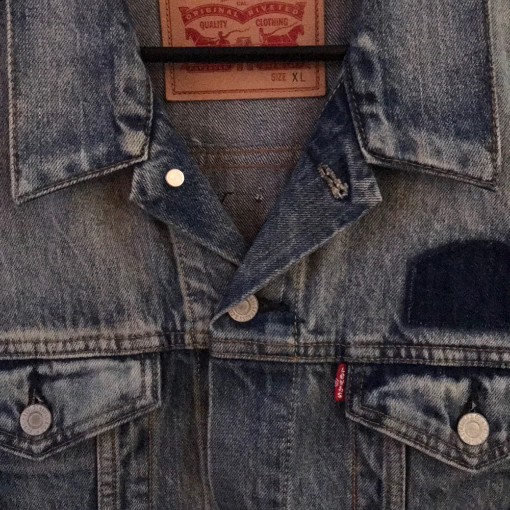 Levi’s (Xl) Patch Shadow Trucker Jacket - image 6